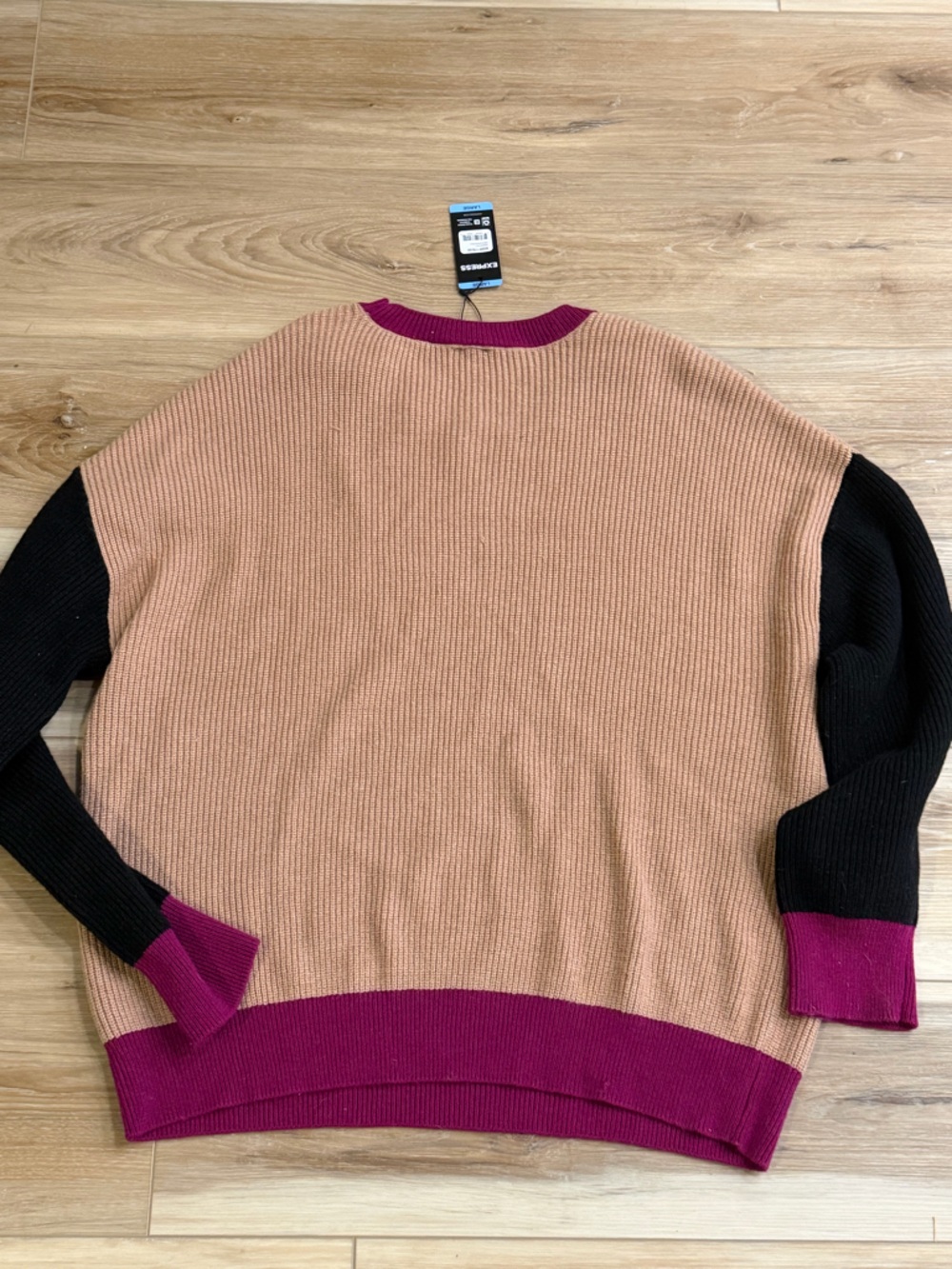 Relaxed Large Sweater in Fuchsia, Tan & Black - Picture 7 of 8